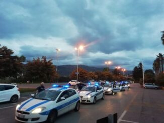 polizia locale Albenga macchine schierate