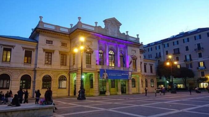 Savona viola