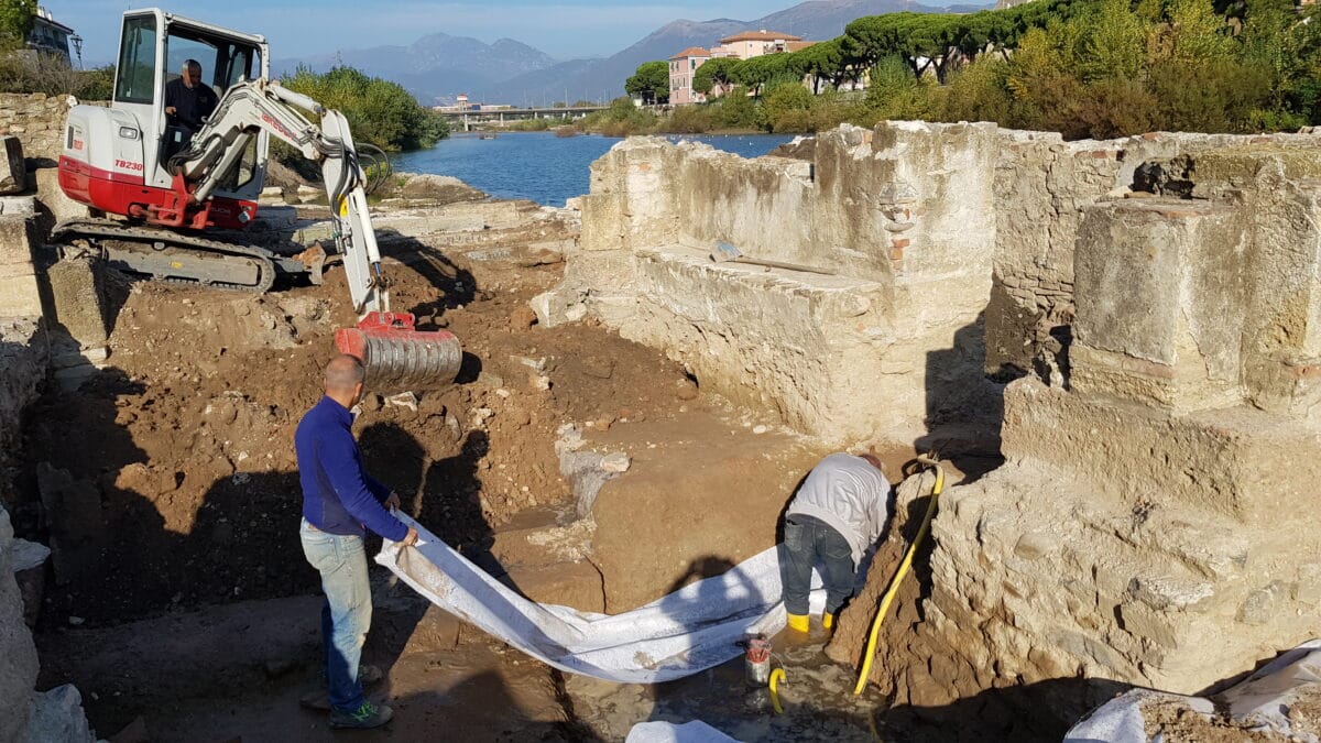 Albenga scavi area di San Clemente Le operazioni di ricopertura Img 2
