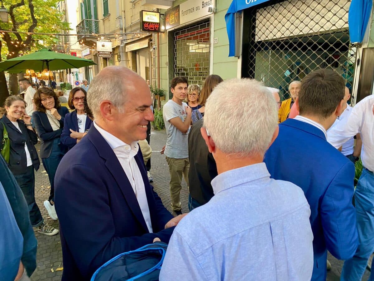 Cangiano ha inaugurato point elettorale ad Albenga