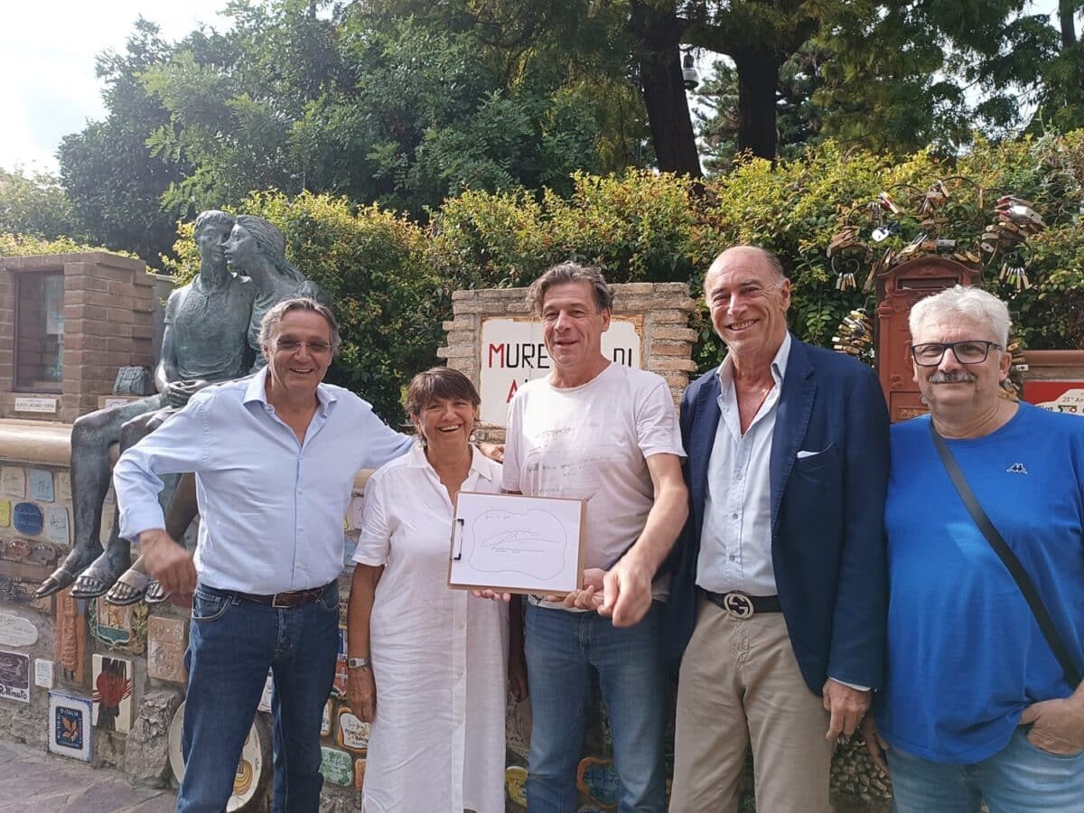 Nicola Berti_firma piastrella del Muretto di Alassio
