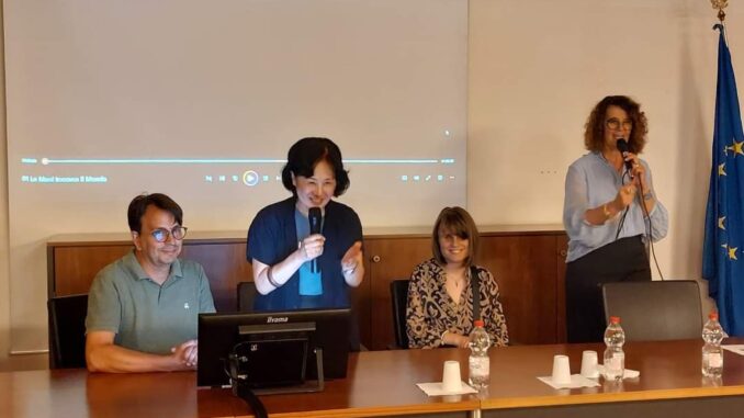Presentazione ad Andora del film Le mani toccano il mondo della regista Okano 05