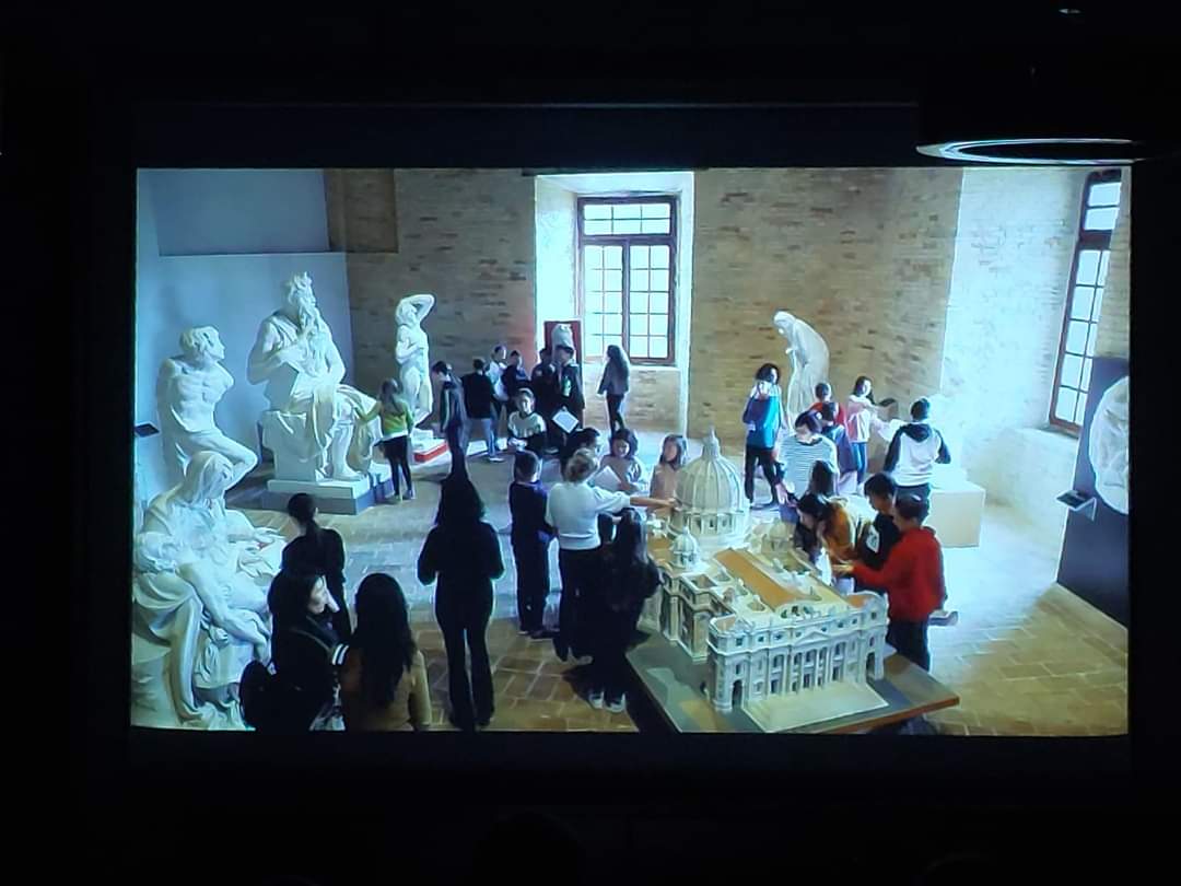 Presentazione ad Andora del film Le mani toccano il mondo della regista Okano 05