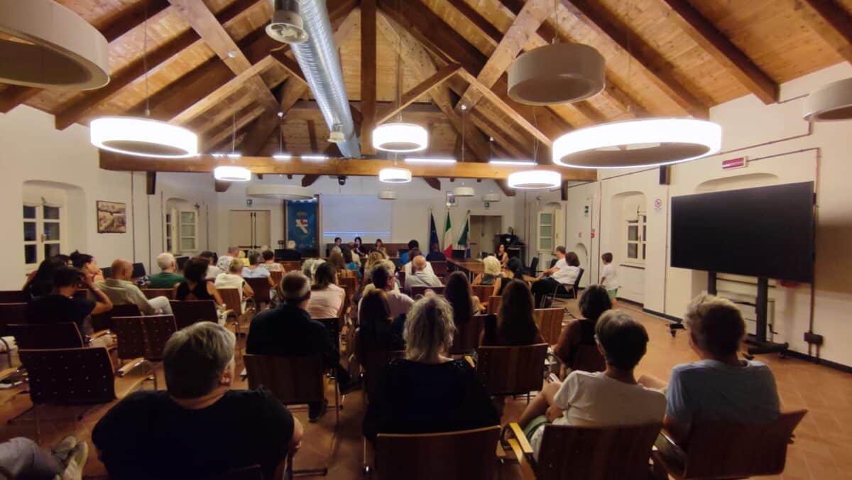 Presentazione ad Andora del film Le mani toccano il mondo della regista Okano 05