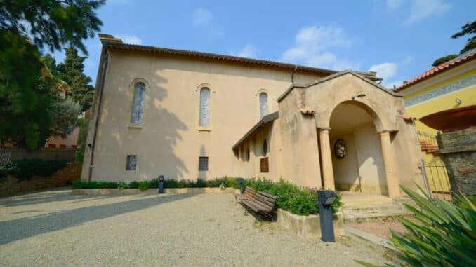 esterno dell'ex chiesa Anglicana di Alassio