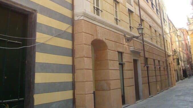 facciata palazzo Oddo ad Albenga