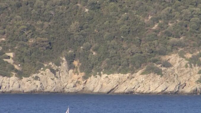 la barchetta si allontana