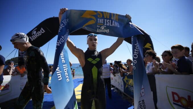 Golfo dell’Isola 2800 nuotatori da 18 Paesi per Swimtheisland