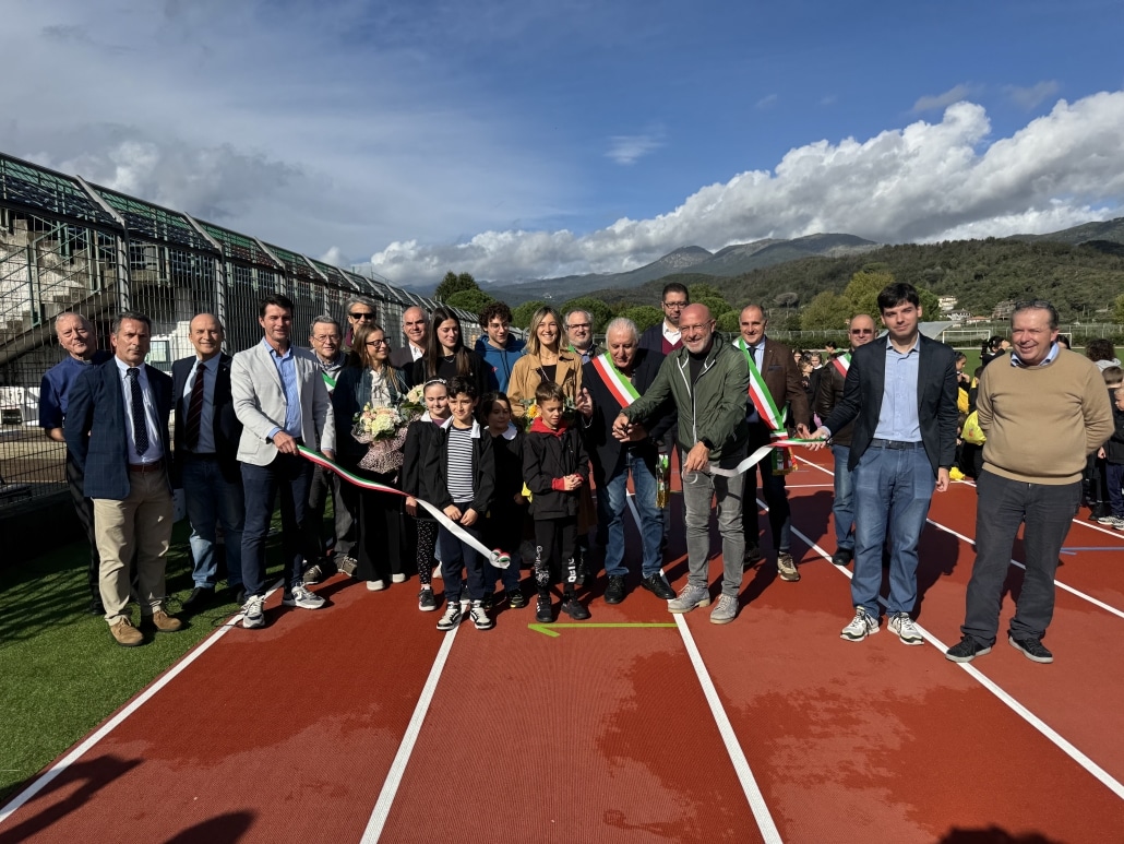 inaugurazione pista atletica a Villanova d-Albenga 