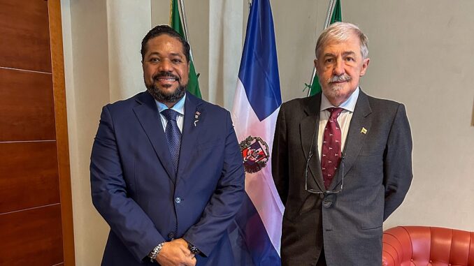 presidente Bucci con console Nelson Carela Luna