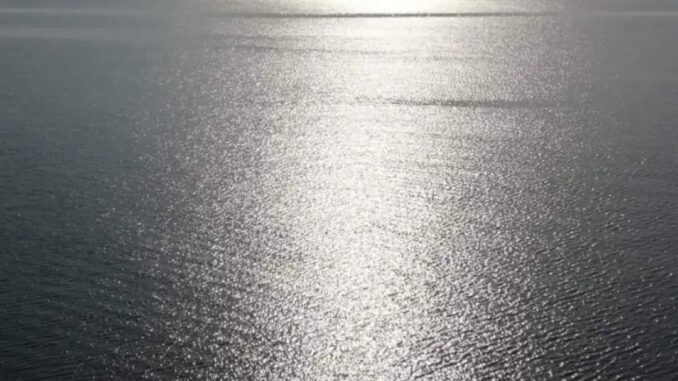 Riflessi d'alba sulla Gallinara