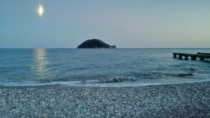 sulla spiaggia di Albenga