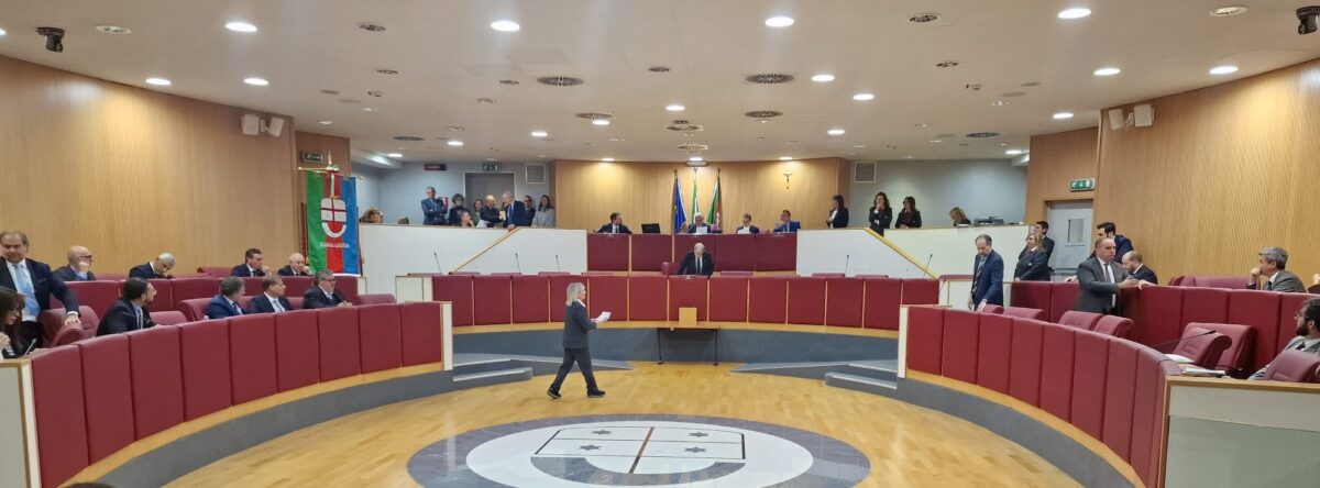 insediamento Consiglio regionale