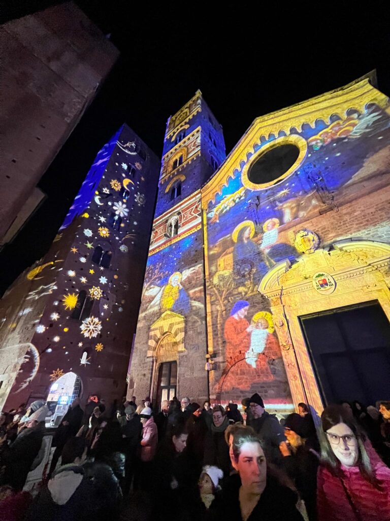 Albenga s'illumina d'immenso