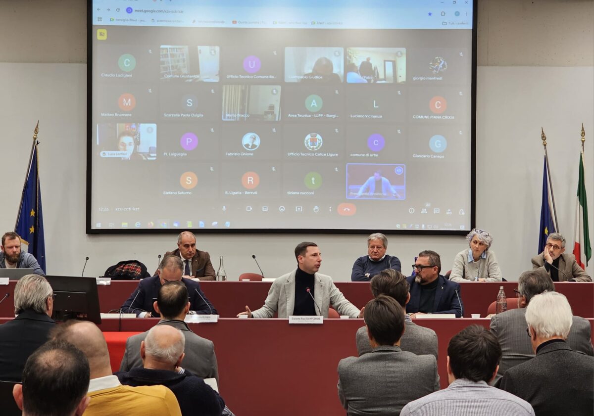 Assemblea in provincia di Savona