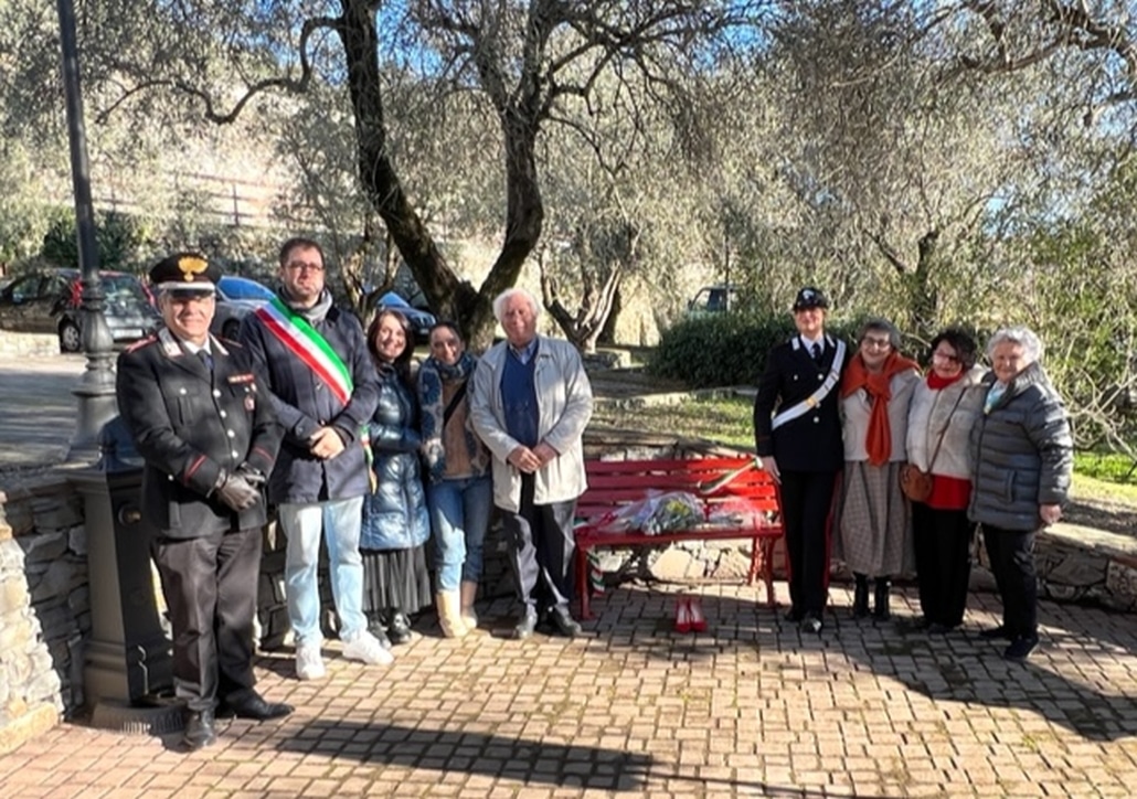 Panchina rossa a Garlenda