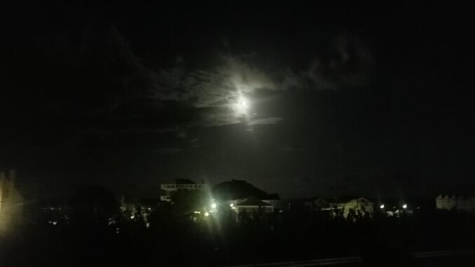 è la notte sul mare