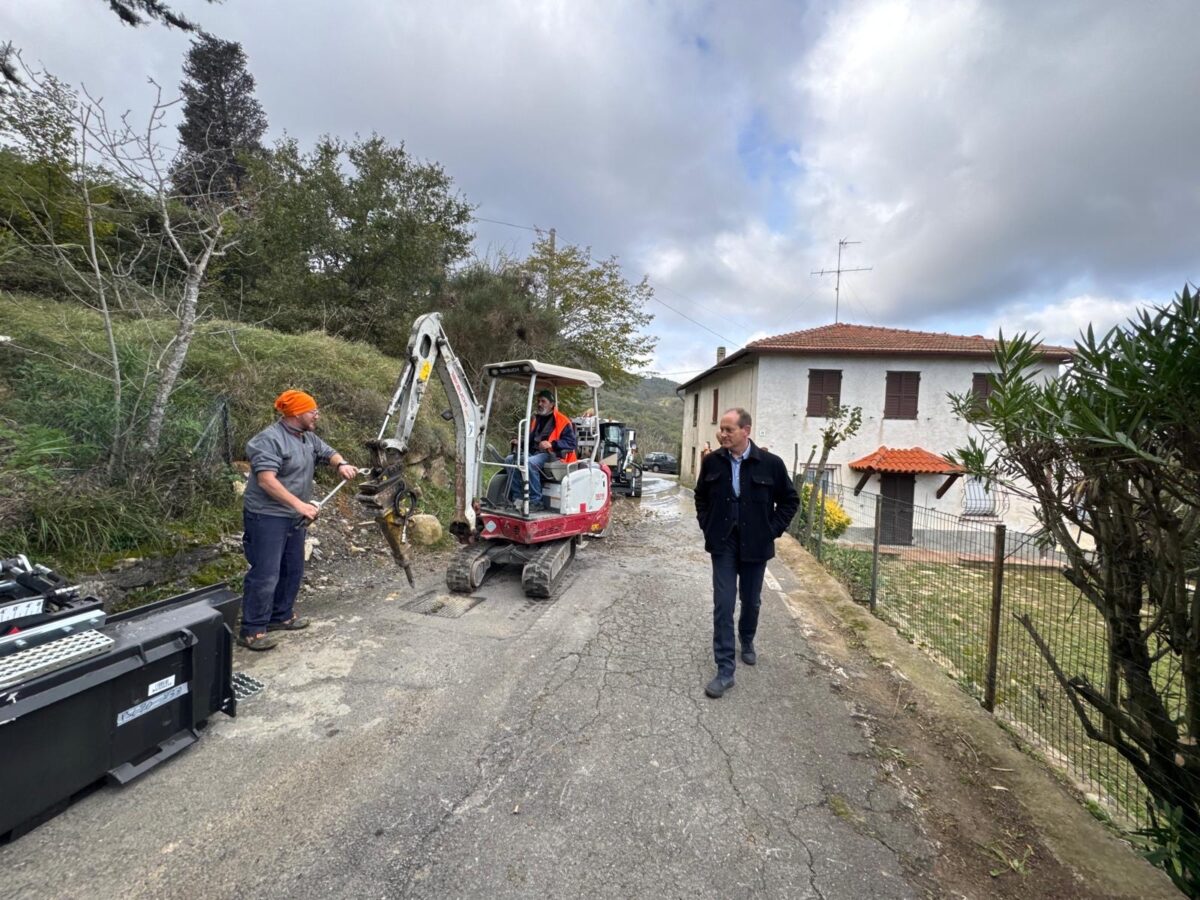 Sindaco Demichelis sul cantiere di Conna Andora