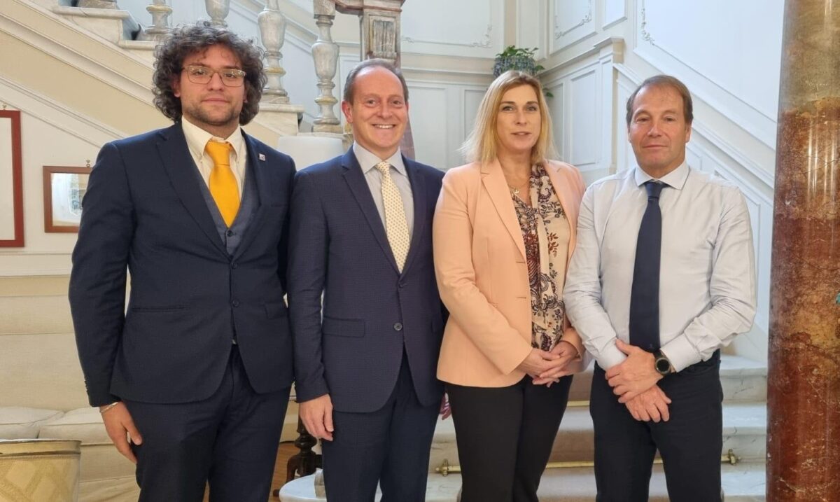 Andrea Castellini sindaco di Stella, Mauro Demichelis sindaco di Andora, Anne Eastwood ambasciatrice Ambasciatrice a Roma del Principato di Monaco, Fulvio Gazzola Presidente dell’Associazione Siti Storici Grimaldi e sindaco di Dolceacqua.