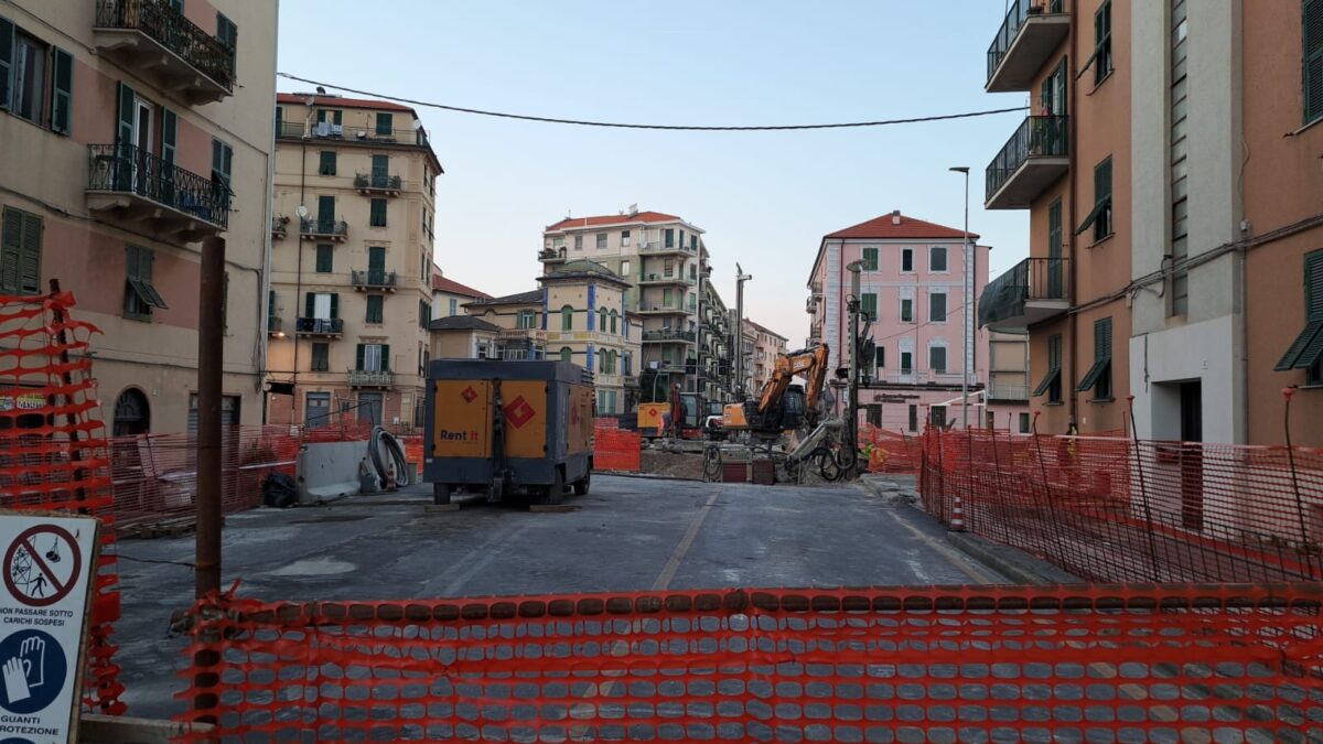 Vado Ligure cantiere Aurelia