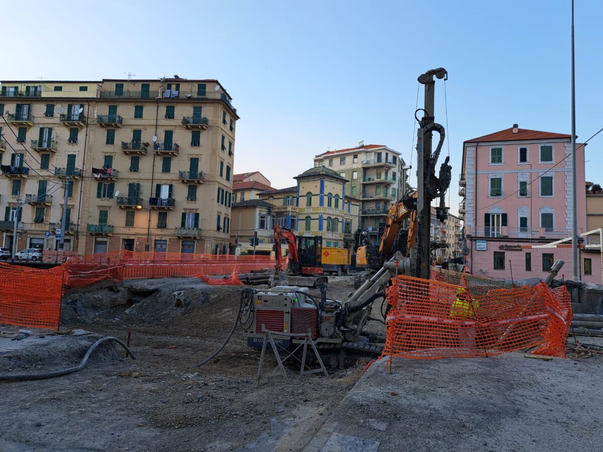 Vado Ligure cantiere Aurelia 3