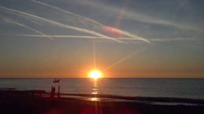 il sole nel mare
