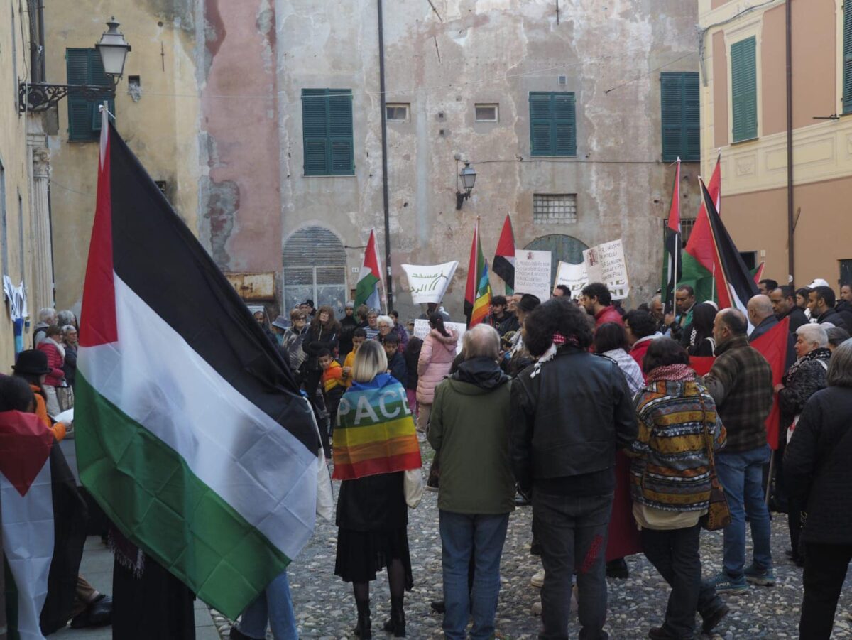 Manifestazione pace Albenga