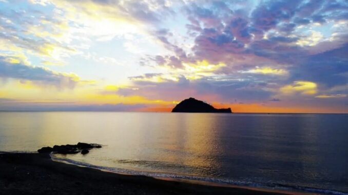 i multicolori del cielo e dell'alba