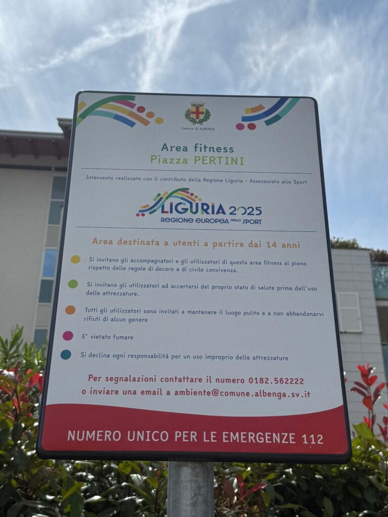 Palestra in piazza Pertivni in Vadino ad Albenga