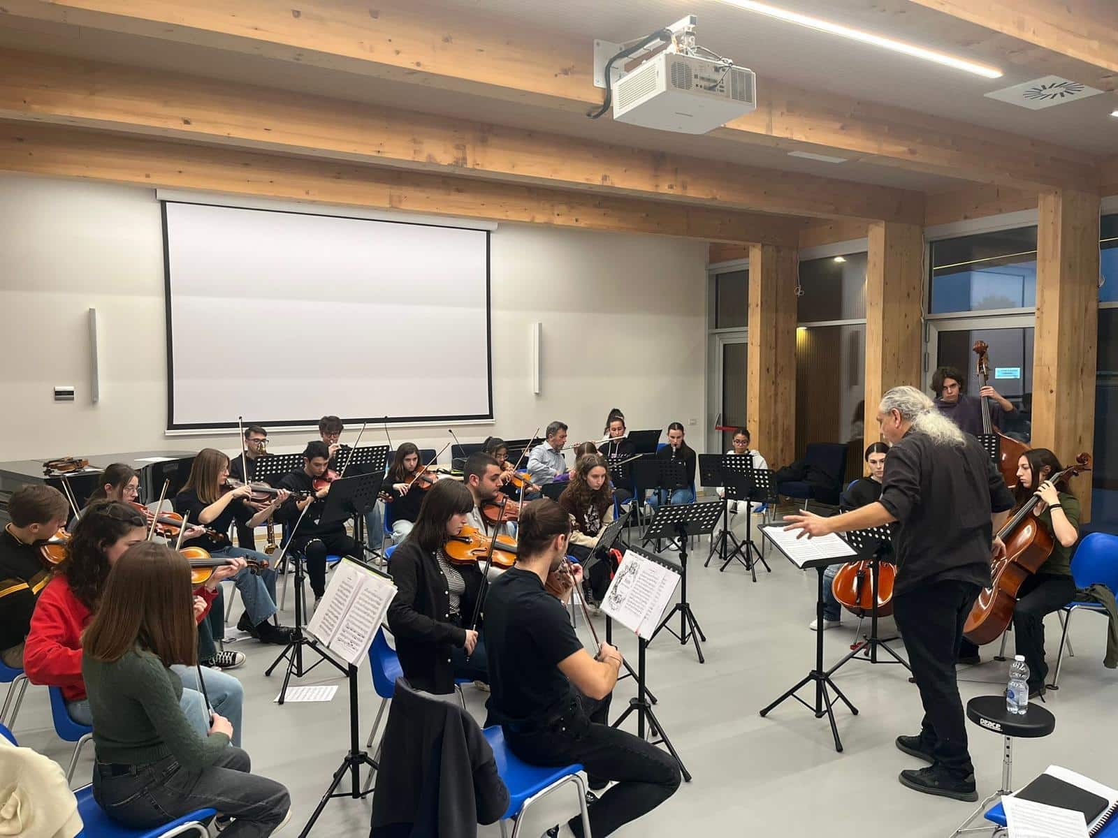 Un momento delle prove presso Auditorium delle Scuole Medie Ollandini