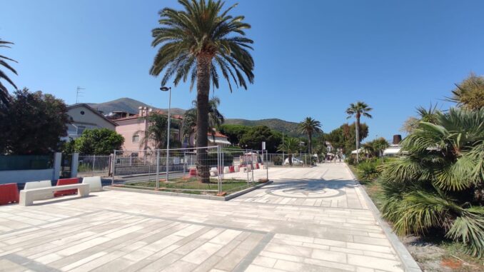 Passeggiata a ponente di Ceriale