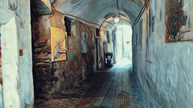 tra le vie dei caruggi
