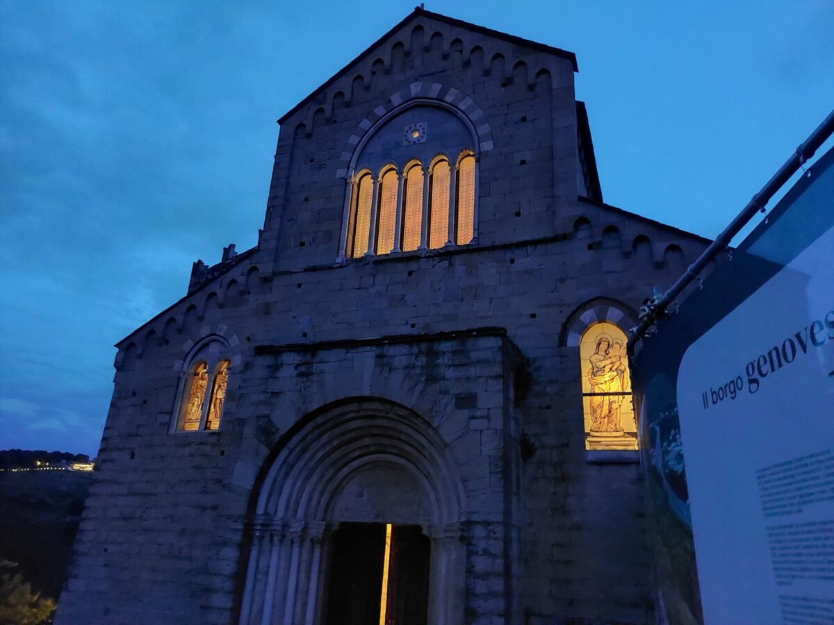 la Chiesa dei Santi Giacomo e Filippo di Borgo Castello - Andora