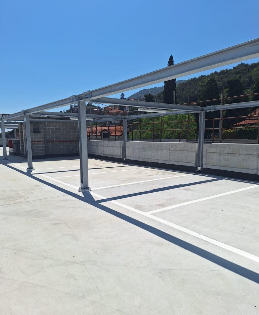 parcheggio via Pera