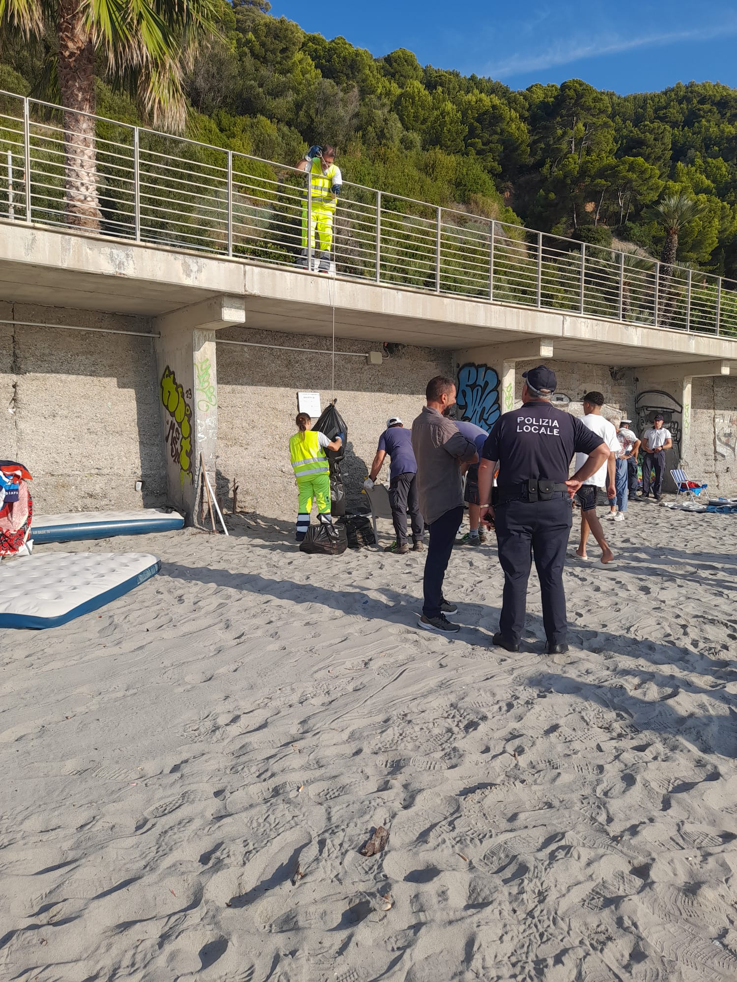sgombero abusivi a Laigueglia