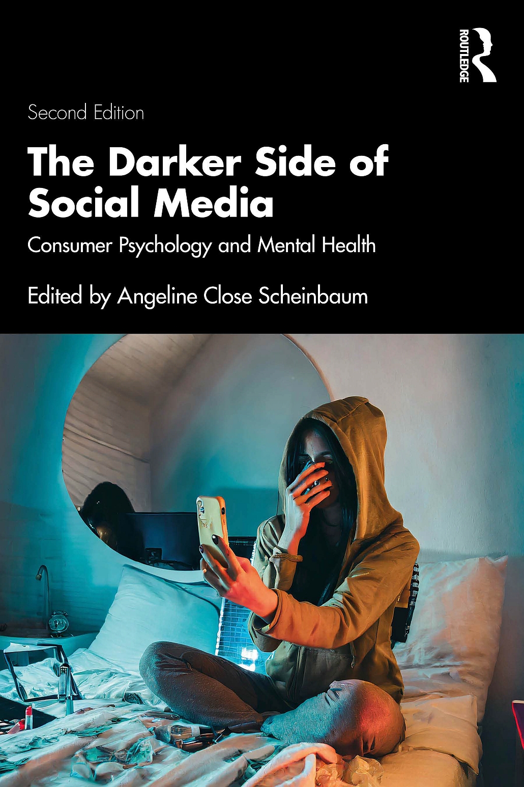Copertina The Darker Side of Social Media