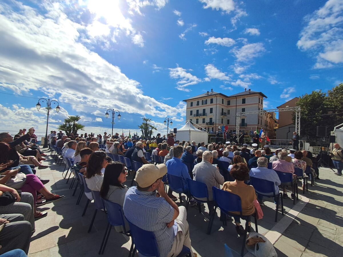 Inaugurazione della statua del Presidente Pertini