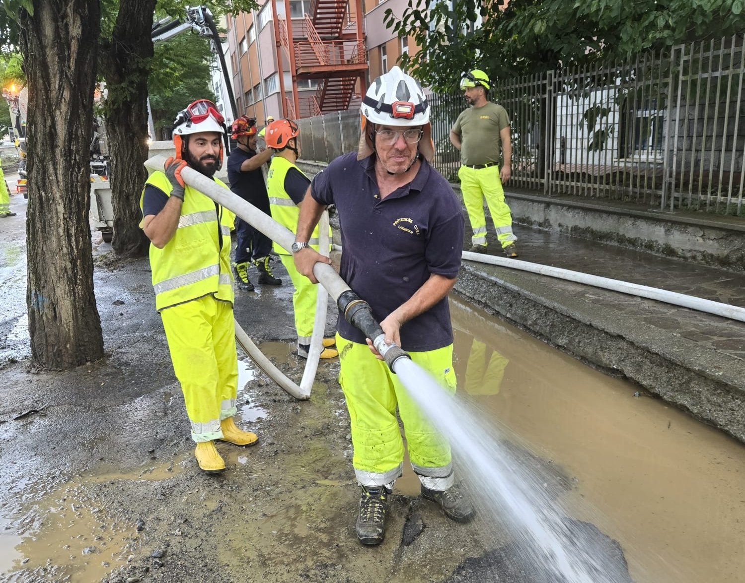 protezione civile Laigueglia volontari al lavoro