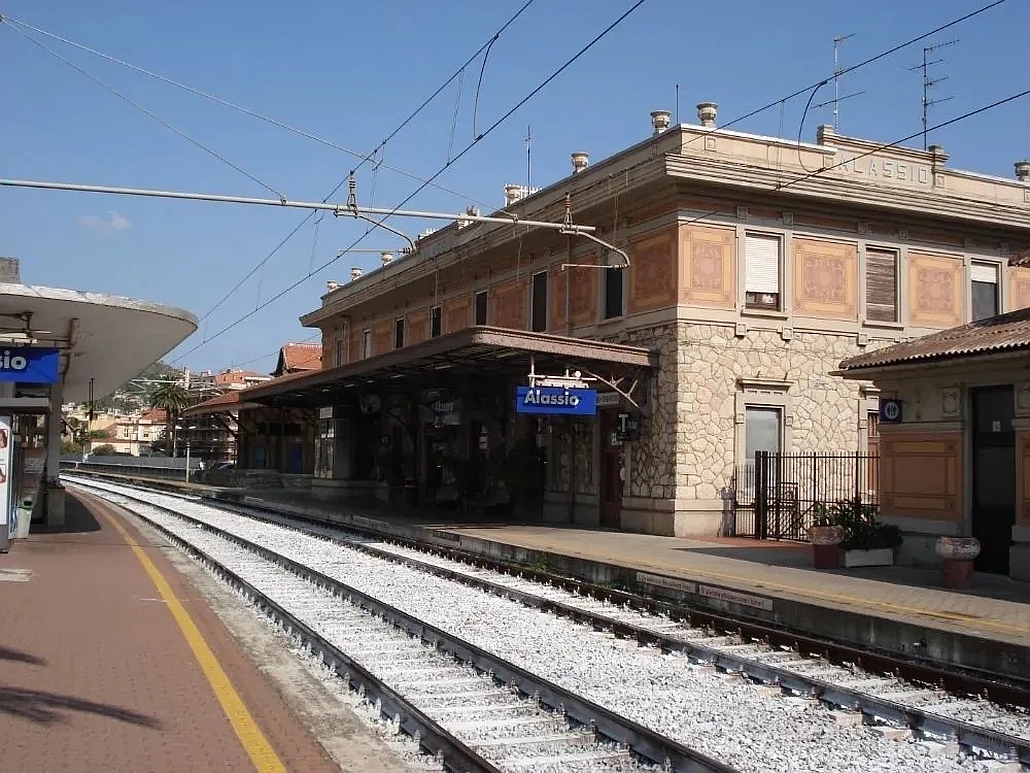 stazione di Alassio
