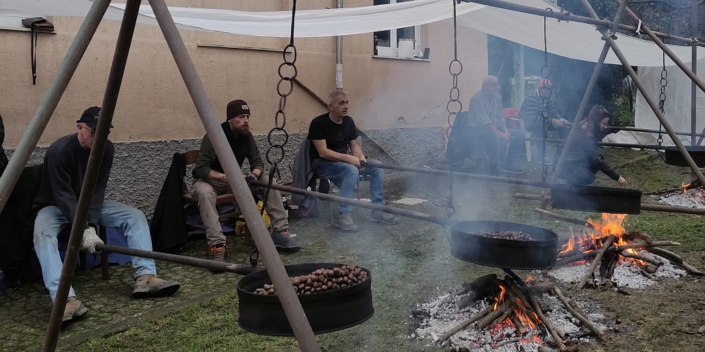 Castagnata a Dego