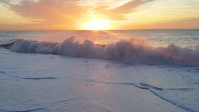 il muro delle onde di mare