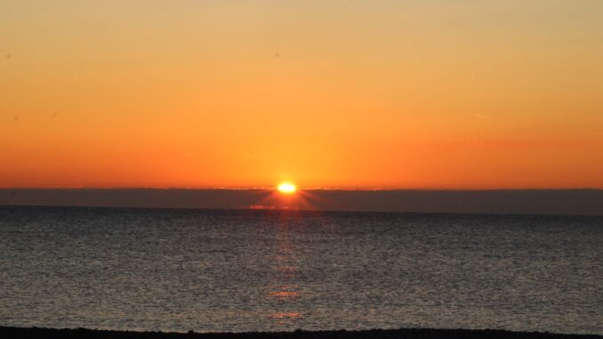 quando il sole sfiora il mare