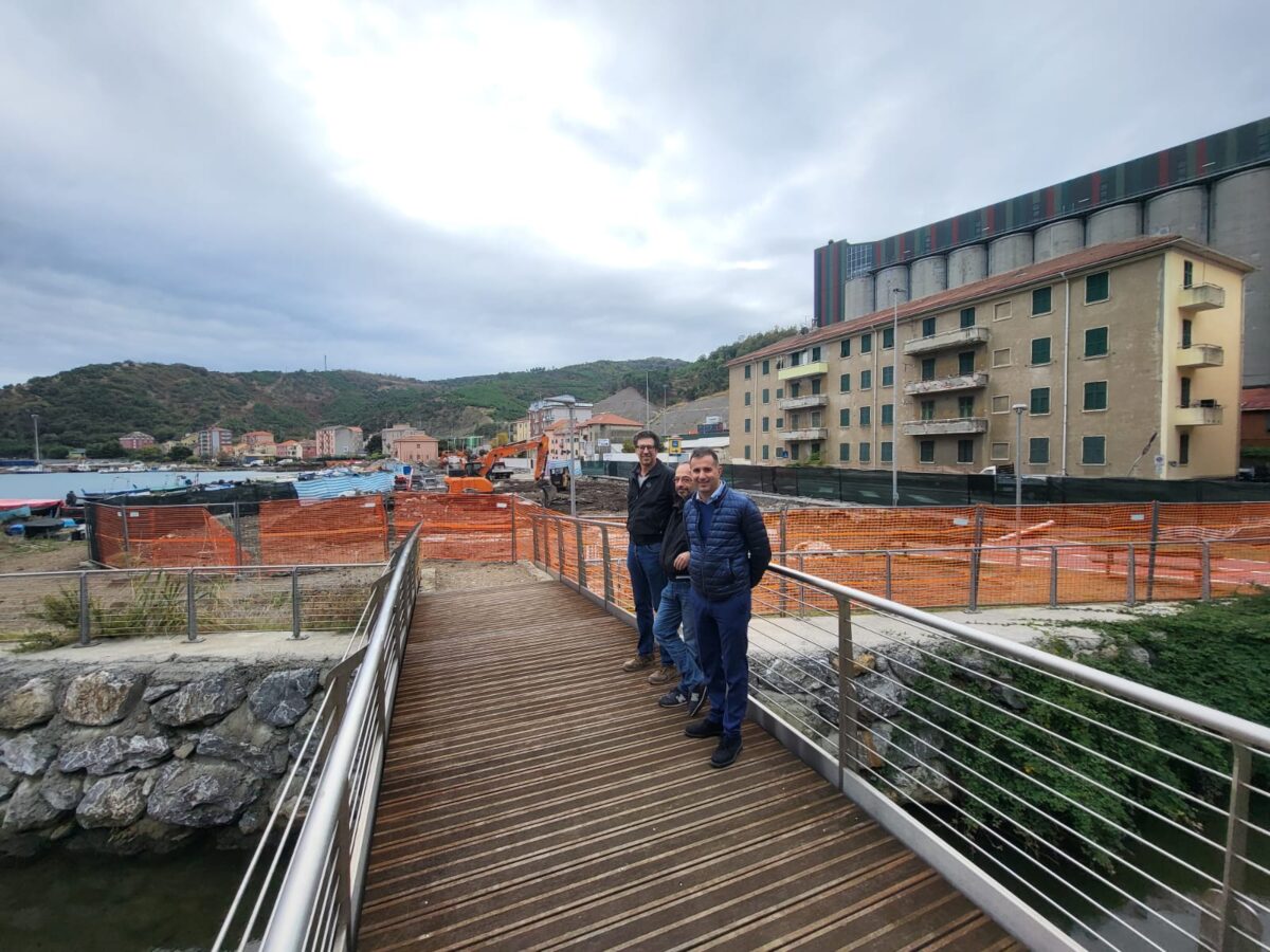 Porto Vado lavori passeggiata sindaco
