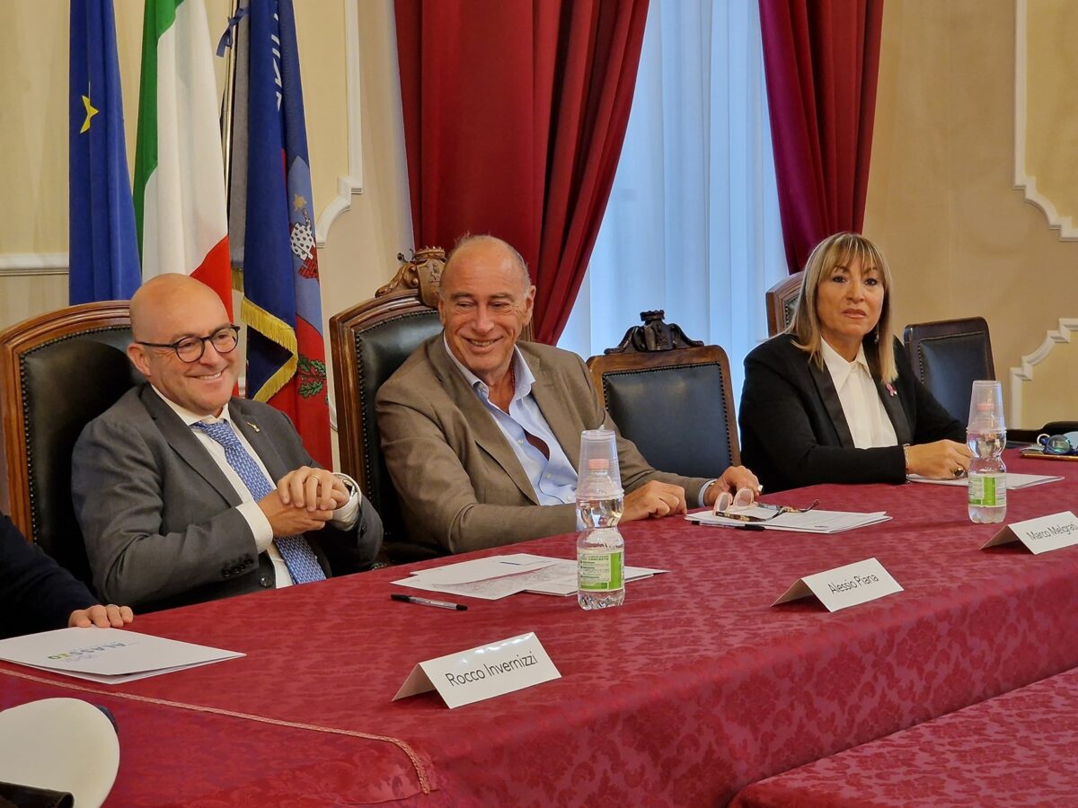 Presentazione intesa sottoscritta tra Comune di Alassio e Regione Liguria in materia di attività commerciali