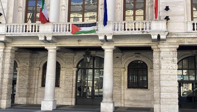 comune savona bandiera palestinese