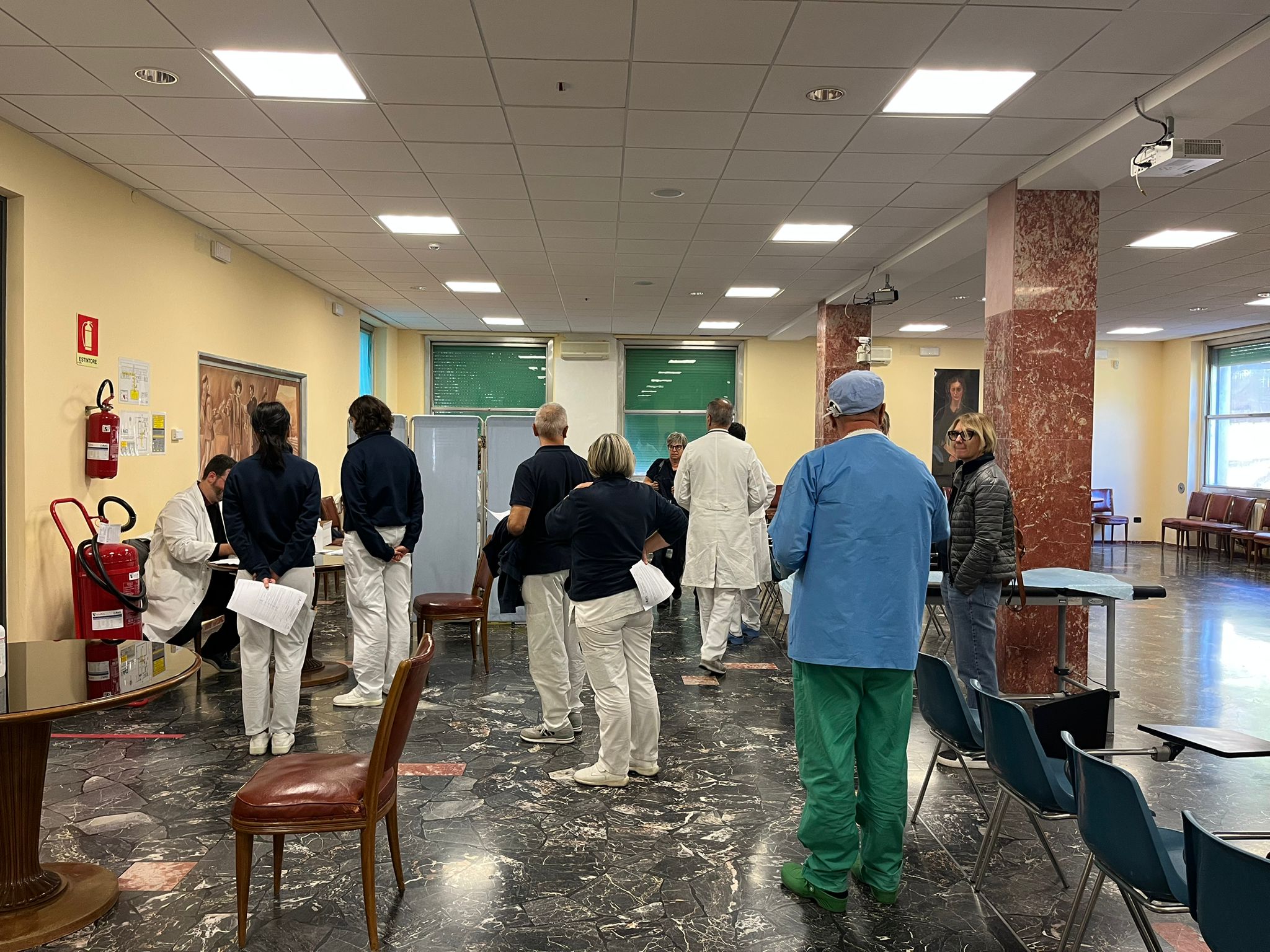 operatori in attesa di vaccinarsi