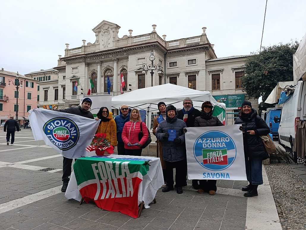 Azzurro donna Giovani FI a Savona