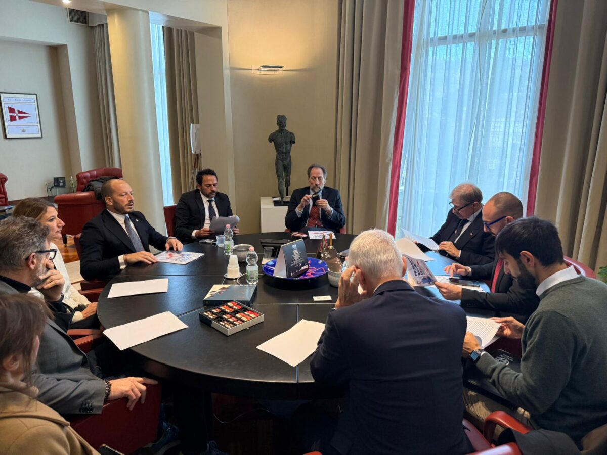 Capigruppo consegnano riforma a Bucci.