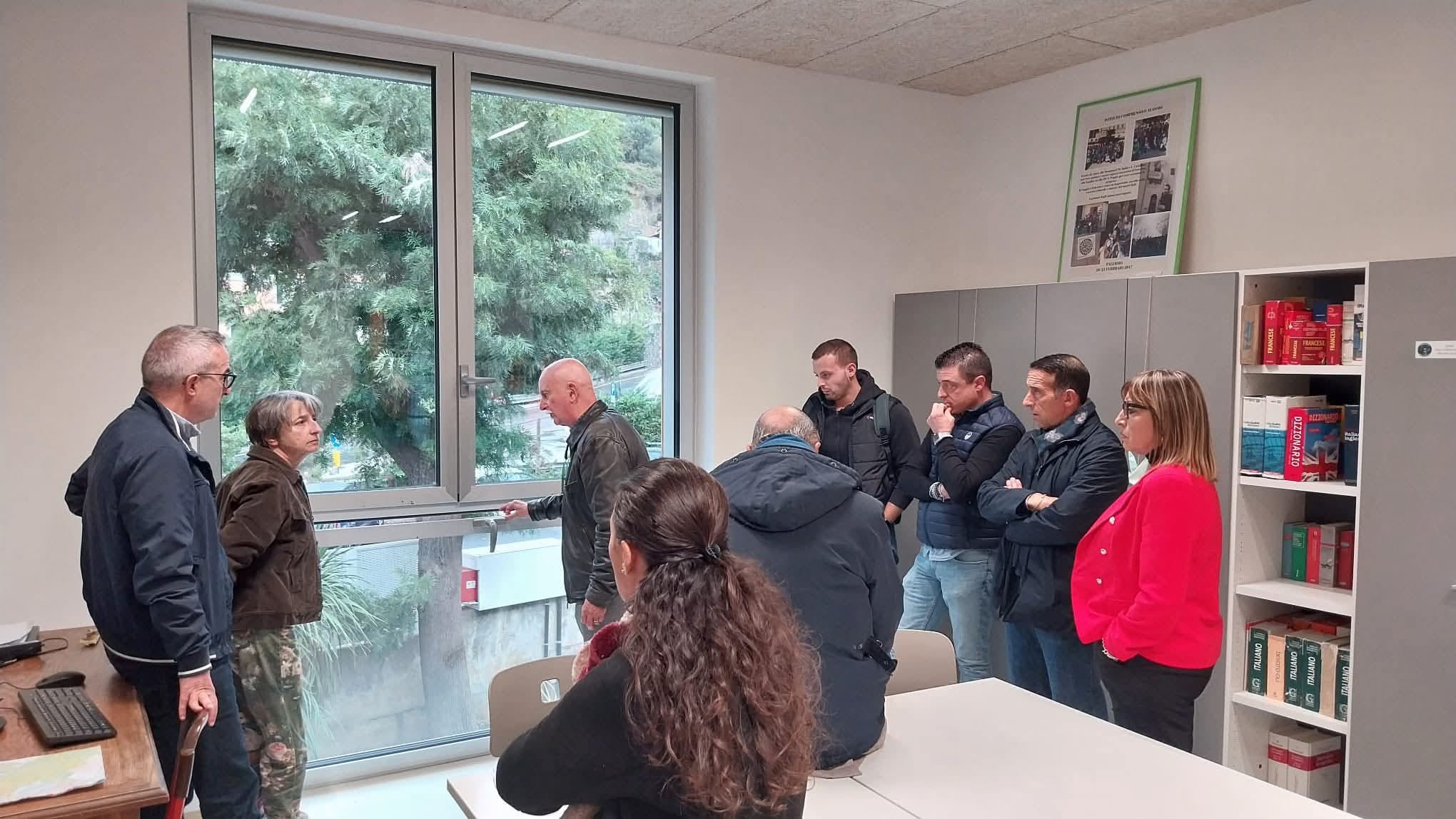 Sopralluogo sulle finestre dell'Istituto Ollandini