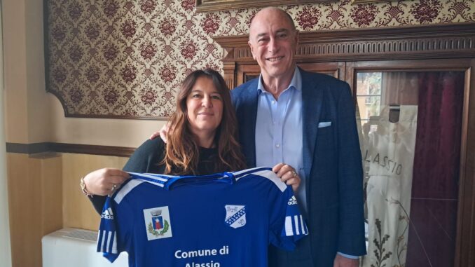 Nella foto: l'assessore allo Sport Roberta Zucchinetti e il sindaco Marco Melgrati